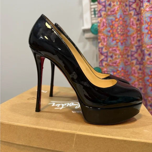 Christian Louboutin Dirditta Pumps - Picture 3 of 12